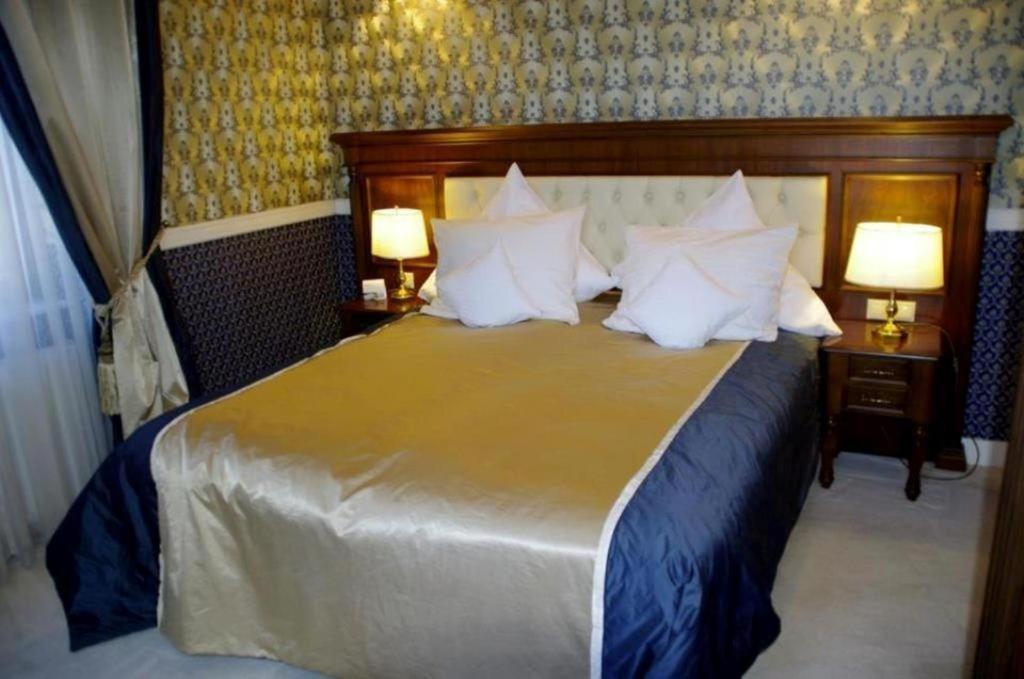 Hotel Angelo D'Oro Ploieşti Eksteriør billede